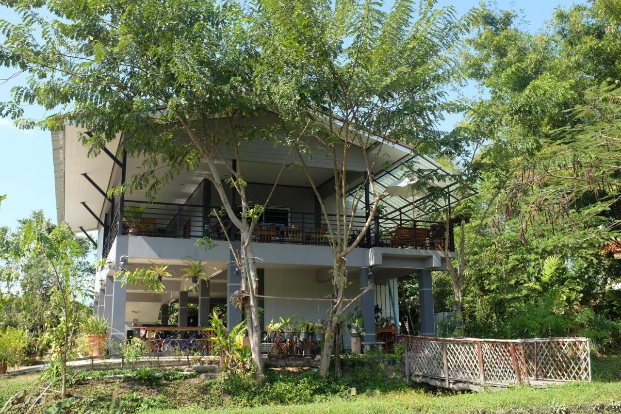 Rai Boonsom Apartment Phrao Luaran gambar