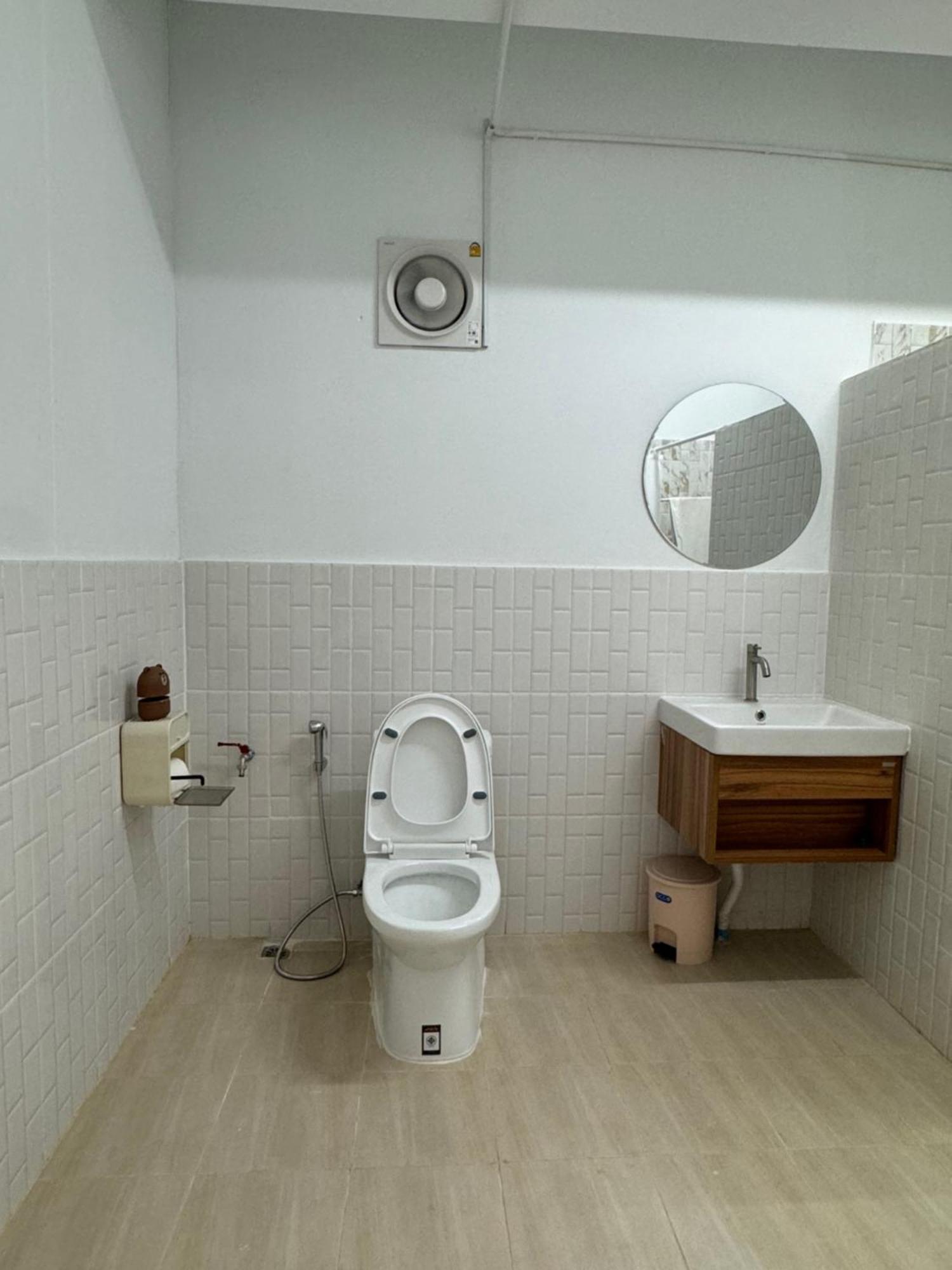 Rai Boonsom Apartment Phrao Luaran gambar