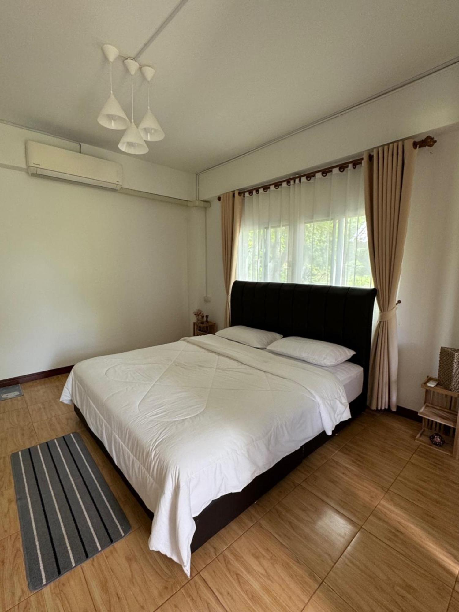 Rai Boonsom Apartment Phrao Luaran gambar