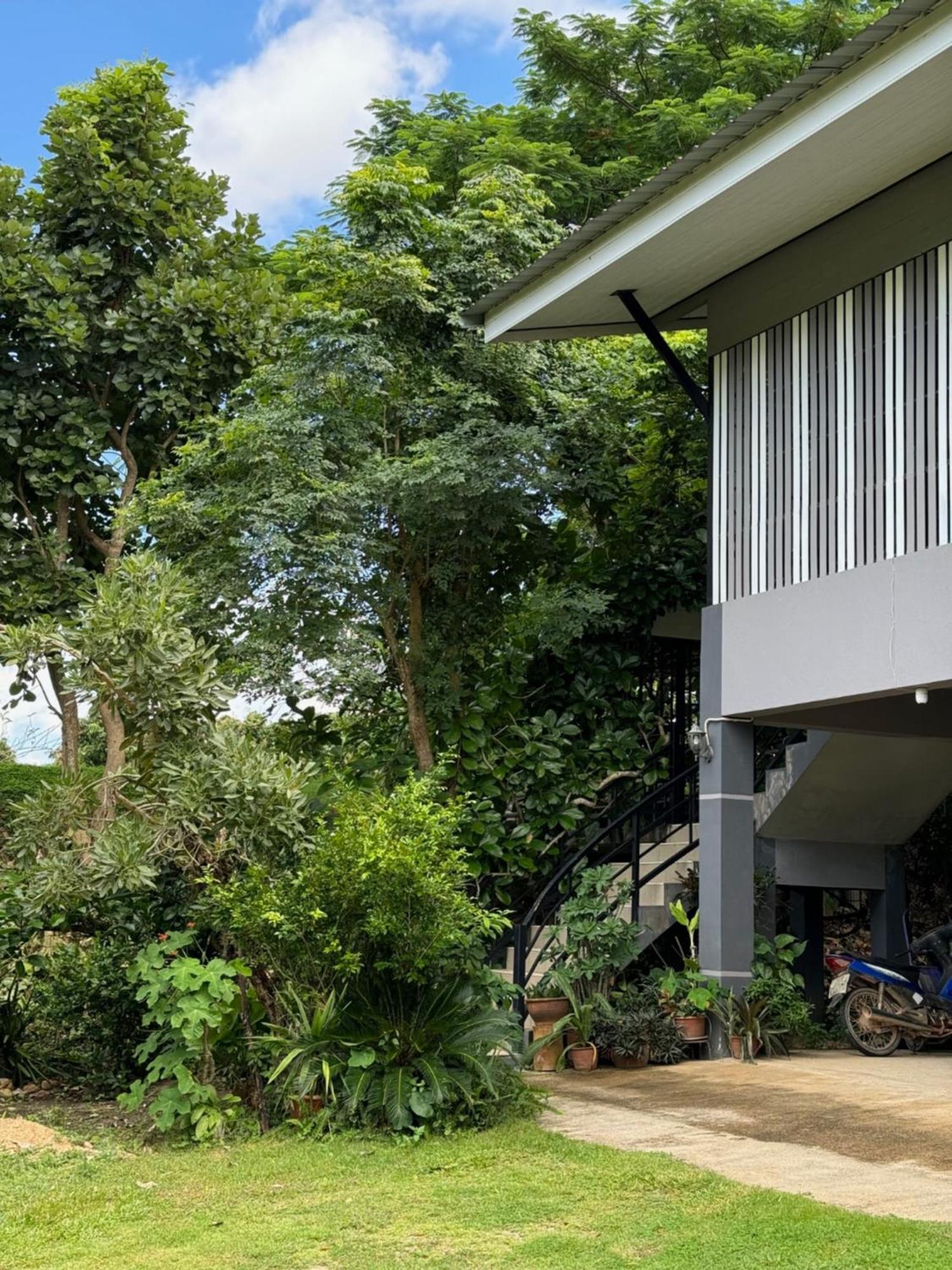Rai Boonsom Apartment Phrao Luaran gambar